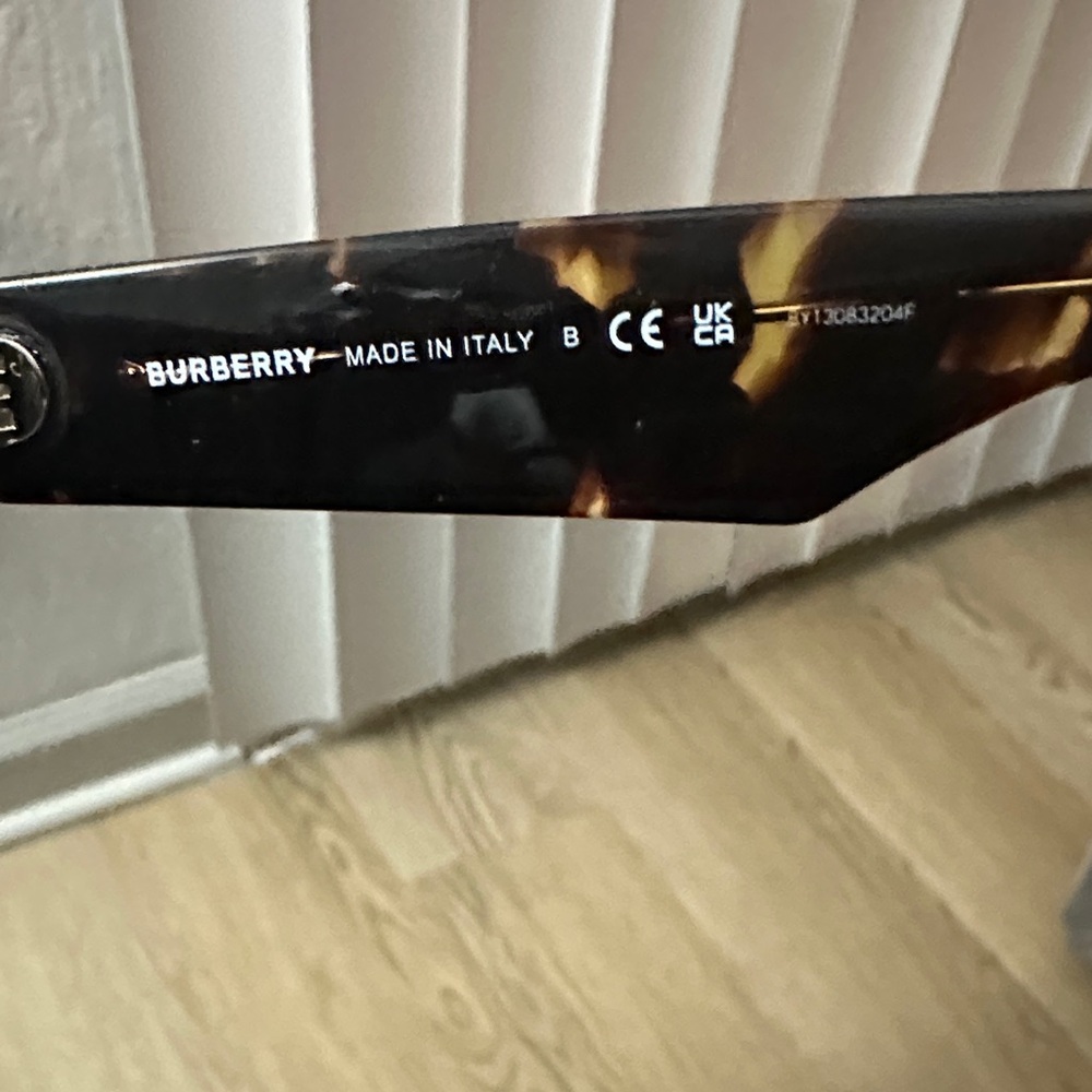 Burberry Black and Brown Sunglasses - Picture 10 of 12